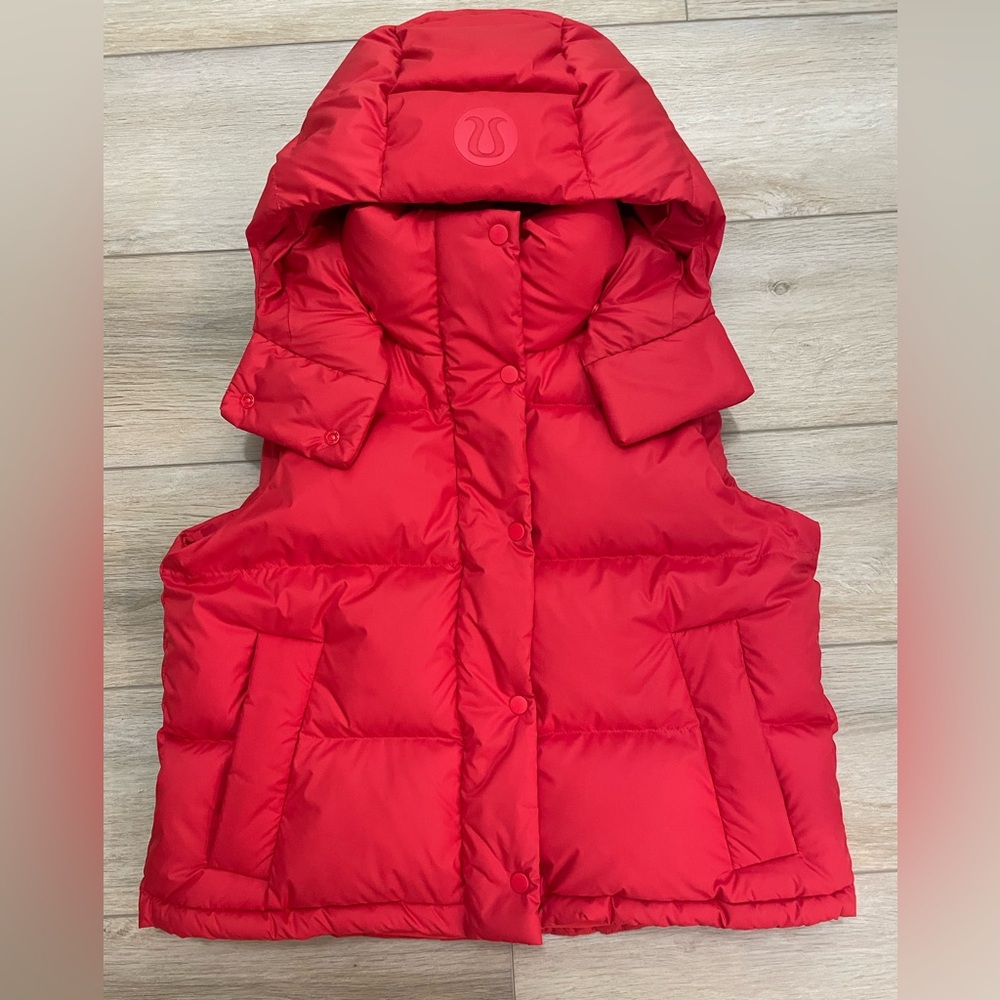 Womens lululemon red goose down vest with hood size 4